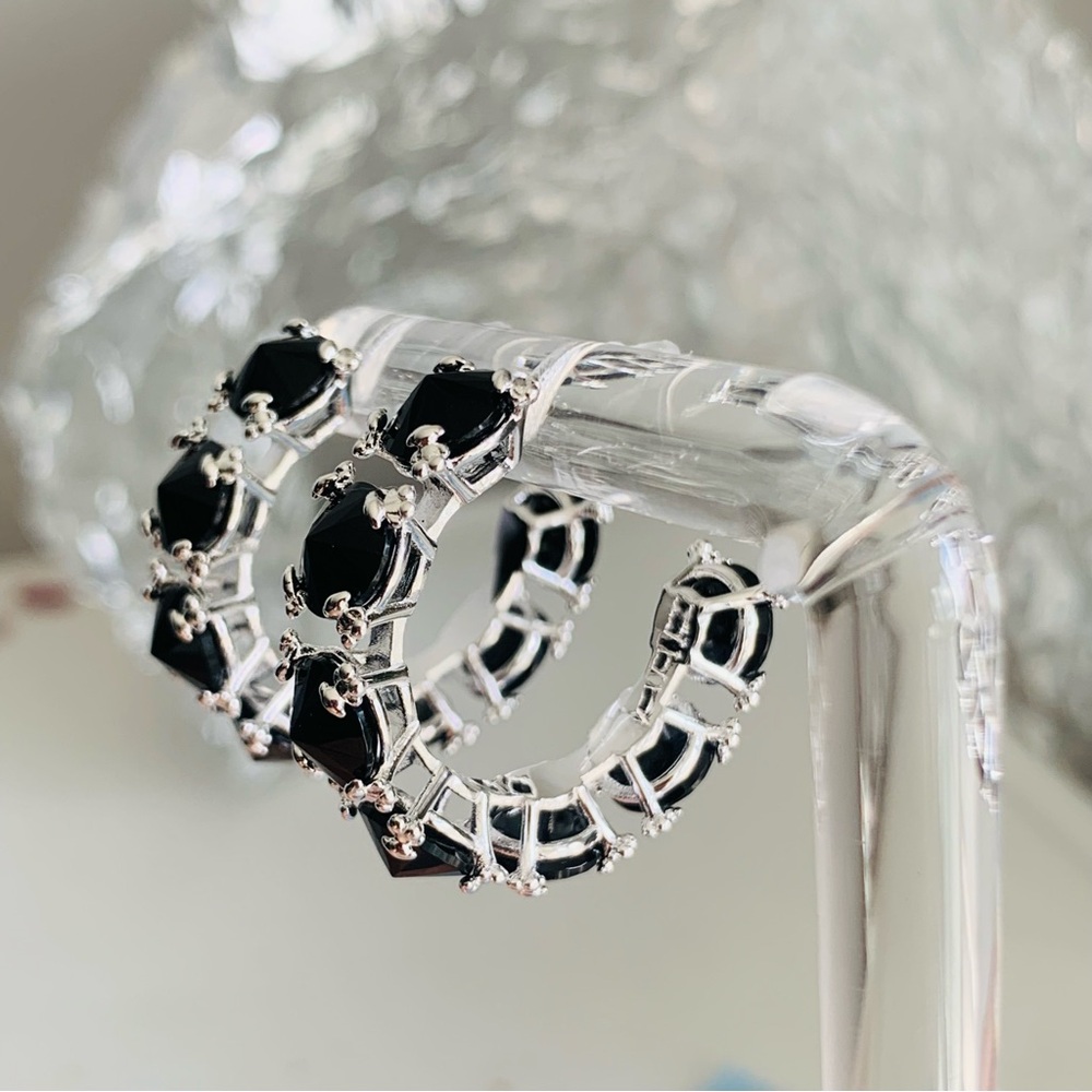 TOUS Pavilion Forward Onyx Black GUMBO Hoops